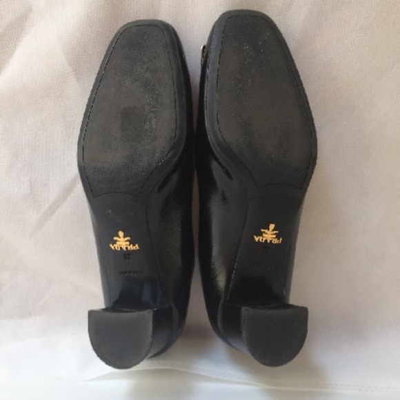 Prada - Saffiano Pumps US 8 | IT 38 - Picture 6 of 6